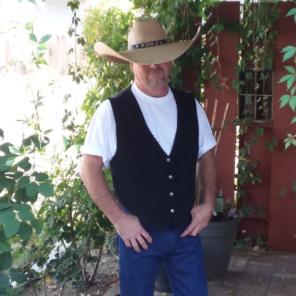 Meet your Posher, Robert - Picture 1 of 1